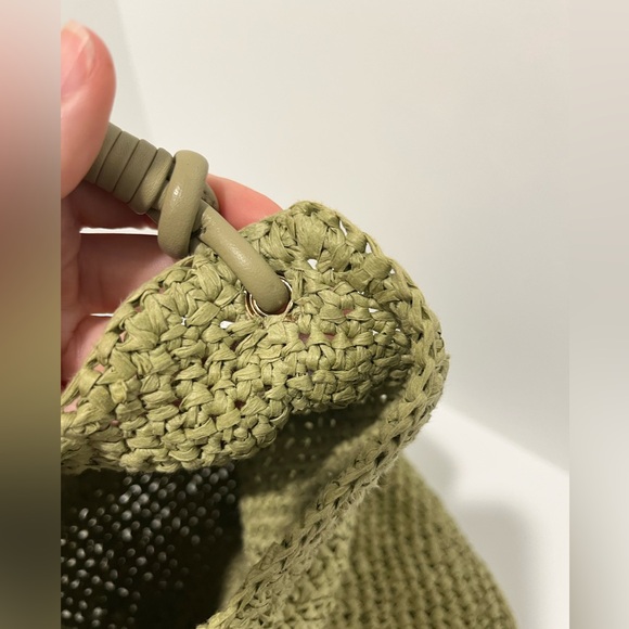 Madewell The Camren Straw Bag with Leather Trim in Sagebrush with gold charms - Picture 16 of 16